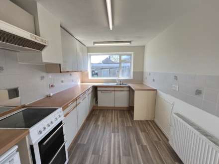 Rectory Crescent, Middle Barton, Image 3