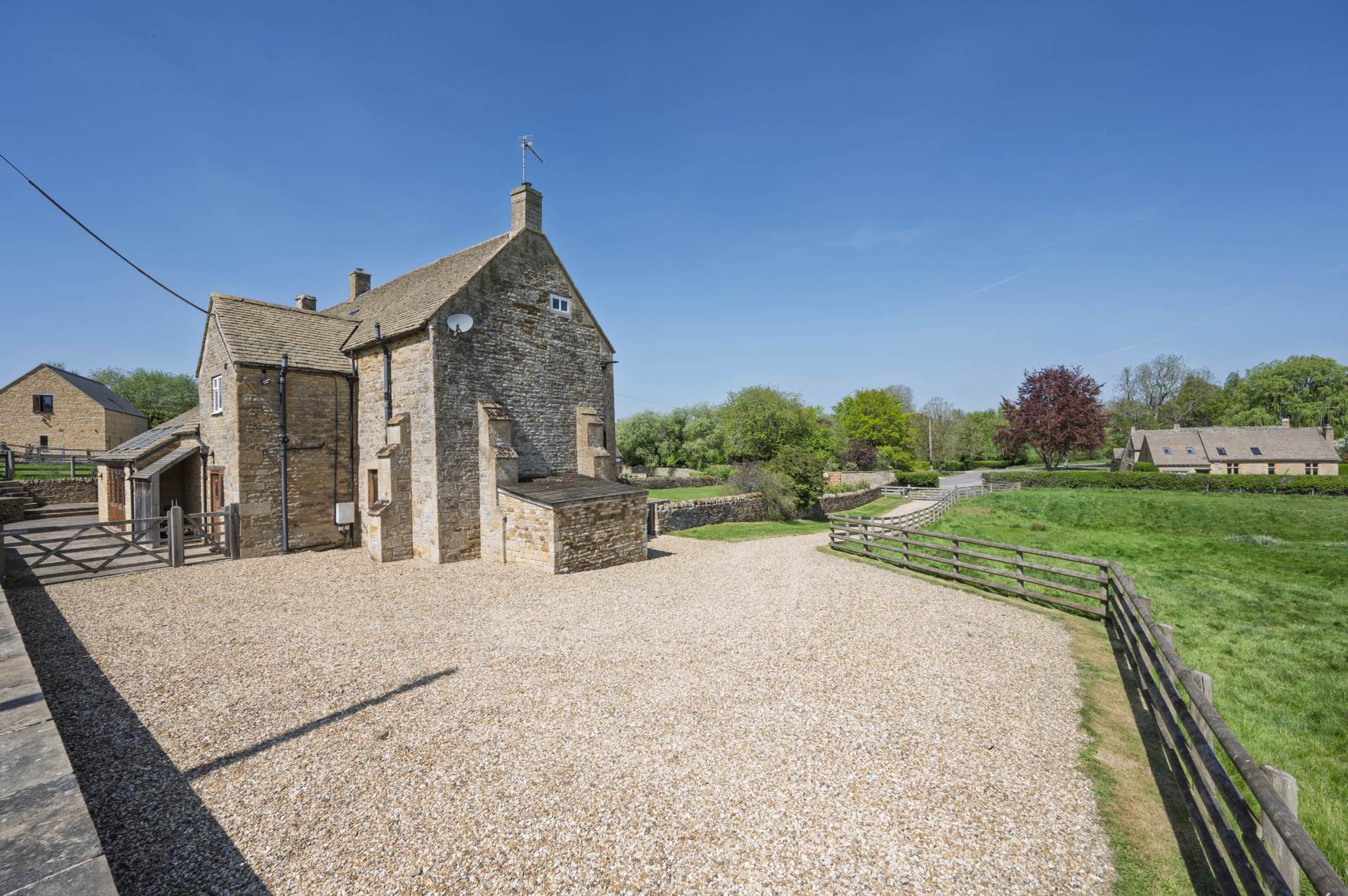 Banks Farm, Upper Oddington, Image 17