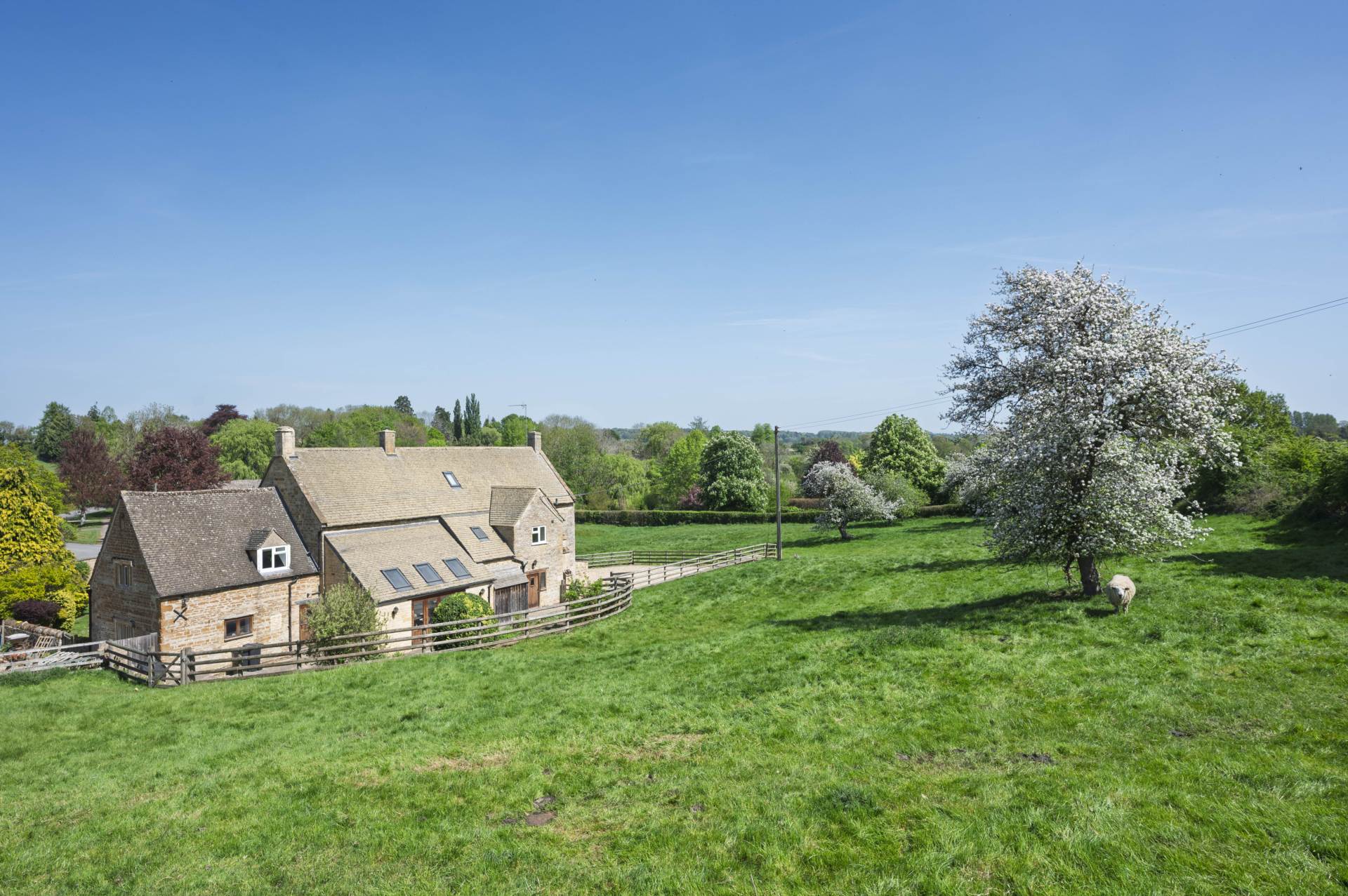 Banks Farm, Upper Oddington, Image 18