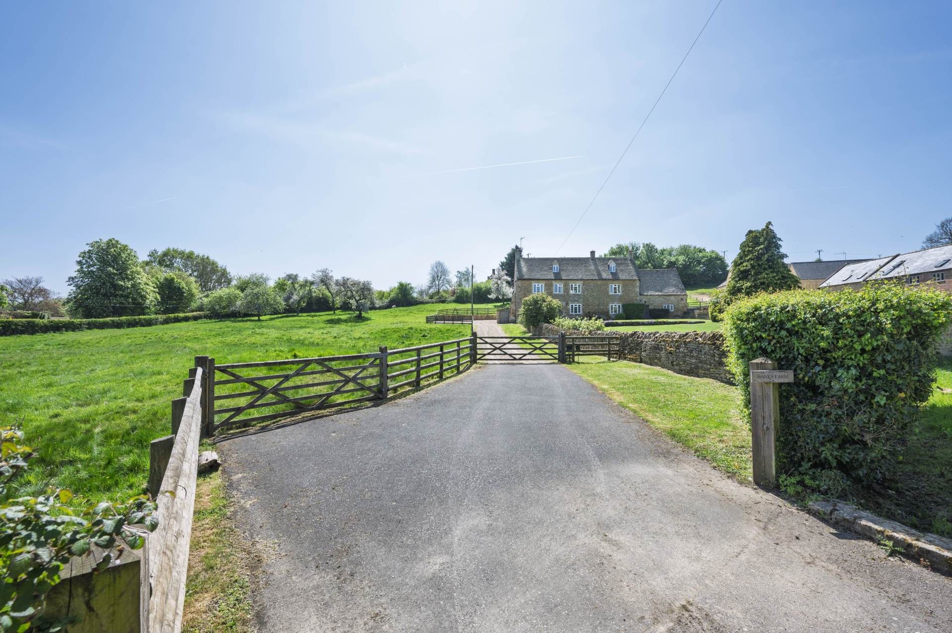 Banks Farm, Upper Oddington, Image 19