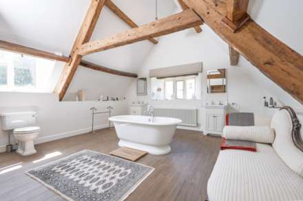 Banks Farm, Upper Oddington, Image 8