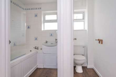 The Green, Charlbury, Image 10