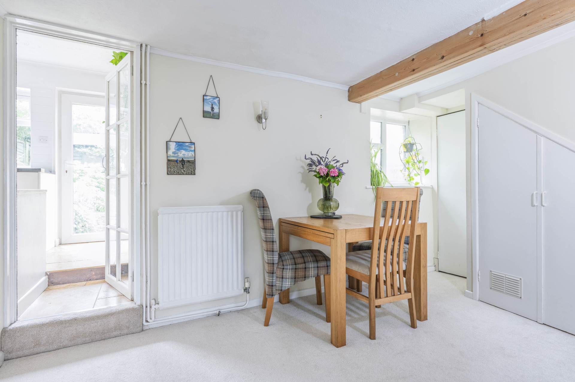 Shipton Road, Milton-Under-Wychwood, Image 4