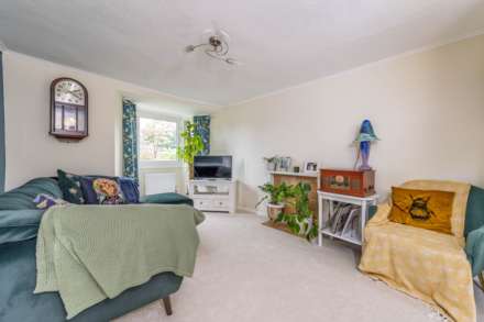 Shipton Road, Milton-Under-Wychwood, Image 2