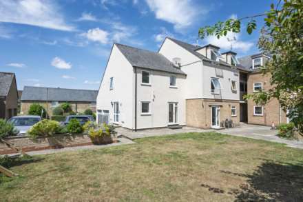 Finsbury Place, Chipping Norton