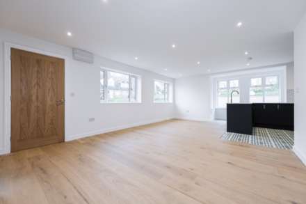 Lewis Road, Chipping Norton, Image 2