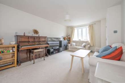 Phillips Drive, Chipping Norton, Image 5