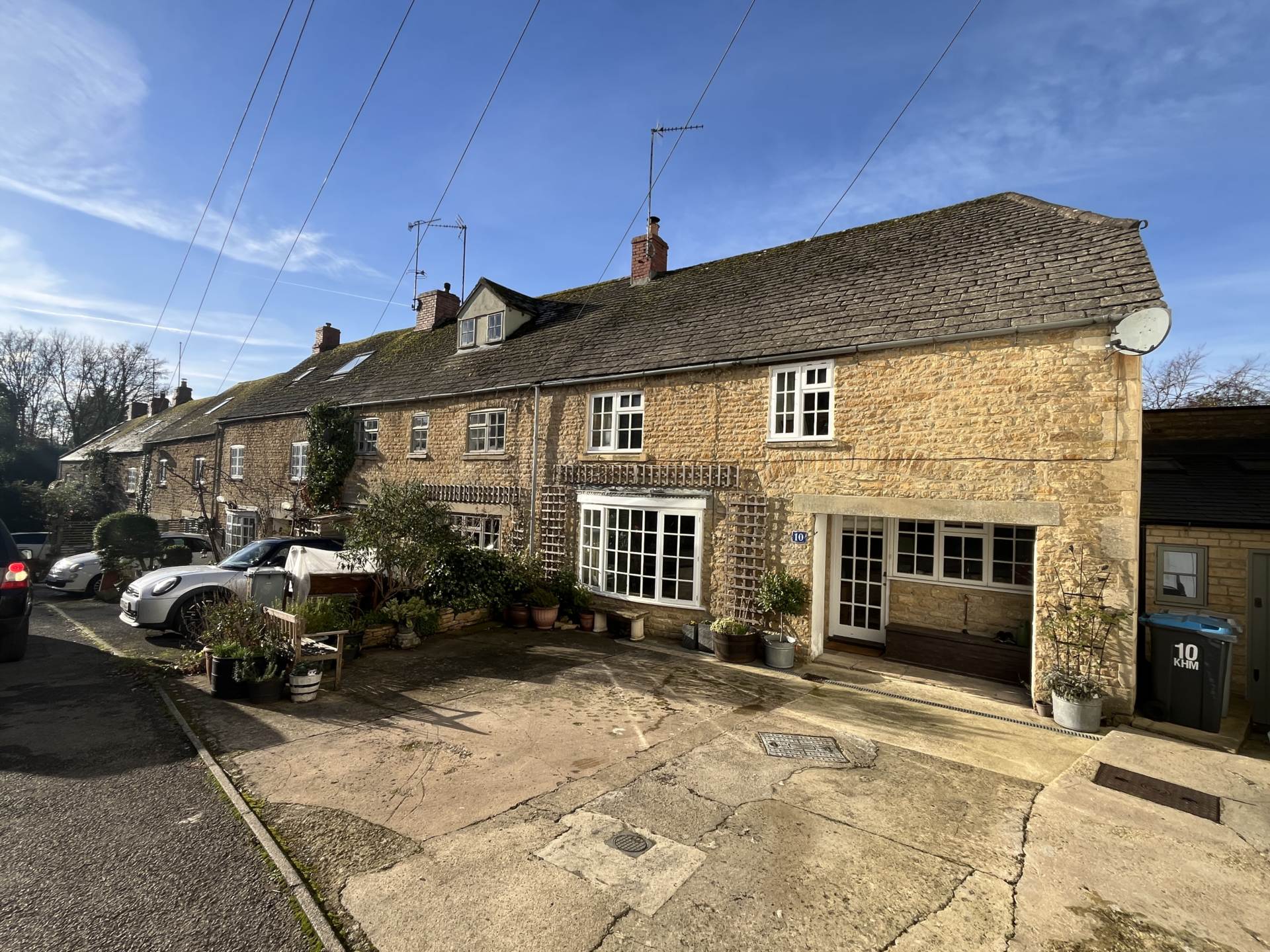 Kings Head Mews, Chipping Norton, Image 1