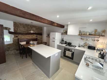 Kings Head Mews, Chipping Norton, Image 3