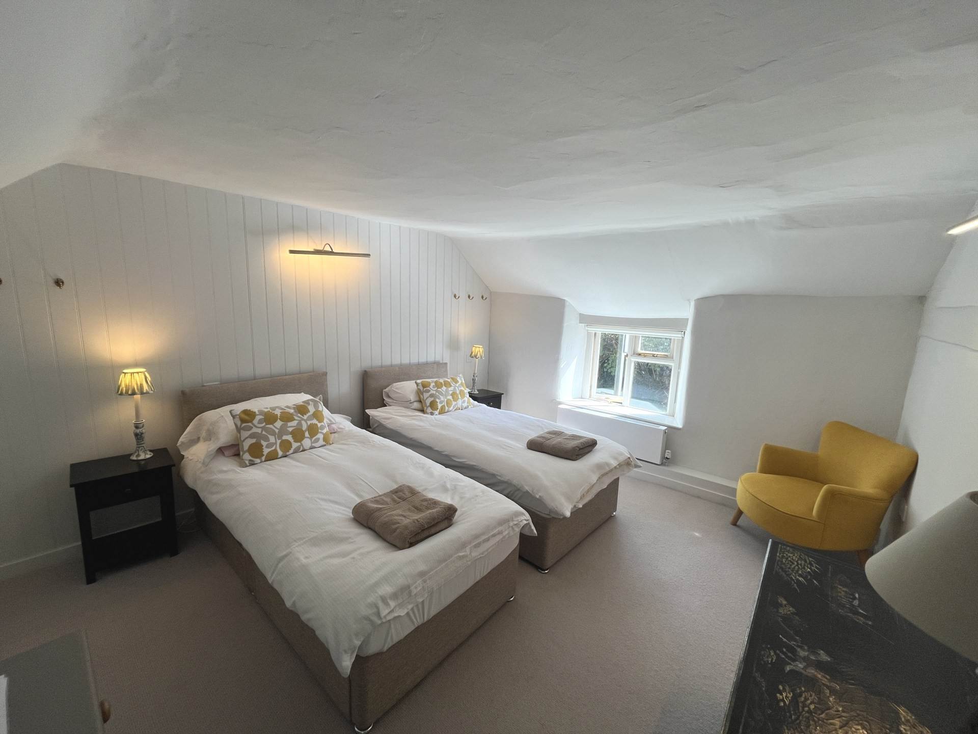 Manor Cottage, Great Rollright, Image 5
