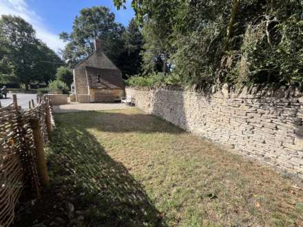Manor Cottage, Great Rollright, Image 7