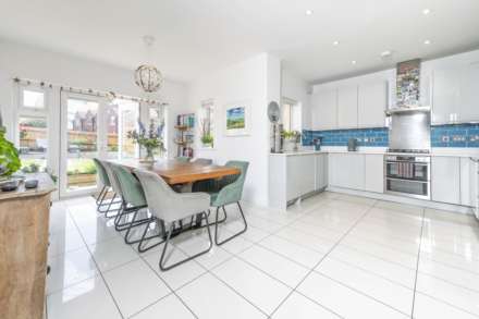Stopford Place, Chipping Norton, Image 2