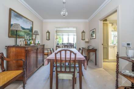 Penhurst Gardens, Chipping Norton, Image 4