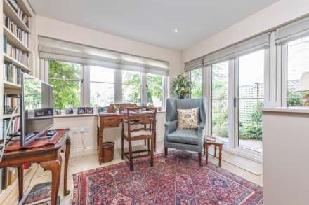 Penhurst Gardens, Chipping Norton, Image 5