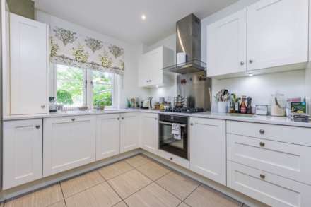 Penhurst Gardens, Chipping Norton, Image 6
