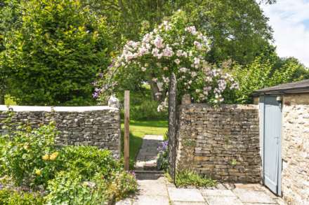 Fiddlers Hill, Shipton Under Wychwood, Image 31