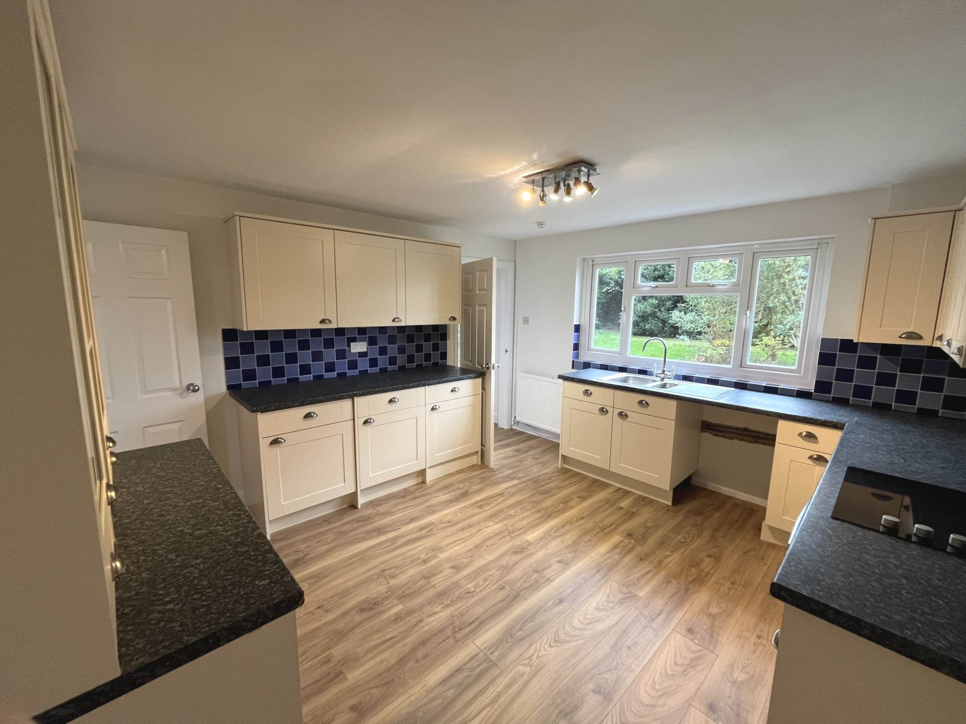Smallstones Farm Cottages, Cornbury Park, Image 2