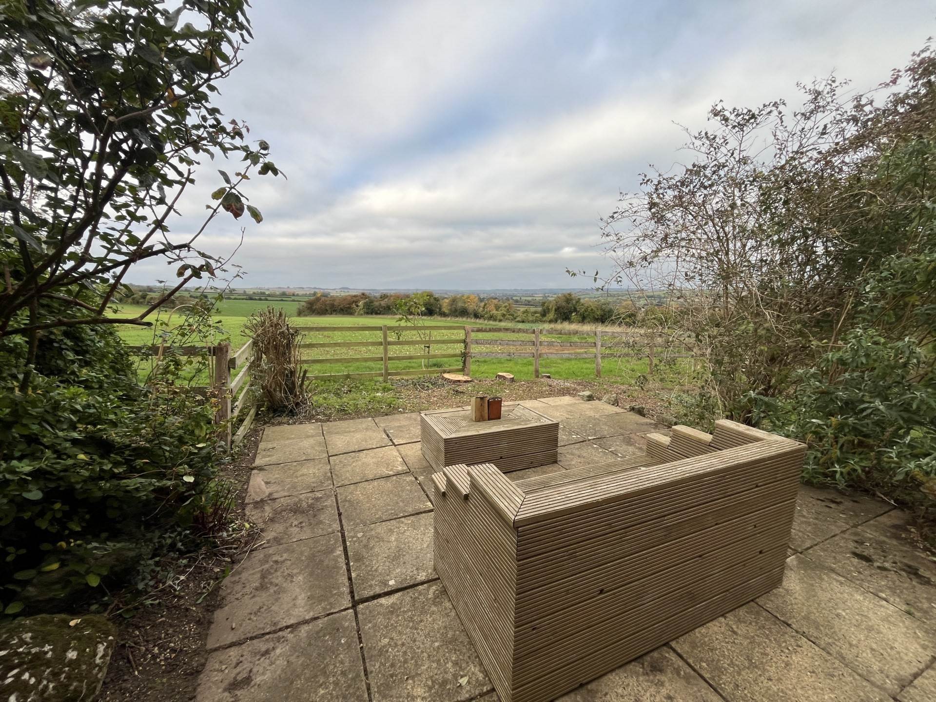 Smallstones Farm Cottages, Cornbury Park, Image 9