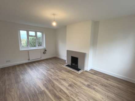 Smallstones Farm Cottages, Cornbury Park, Image 3