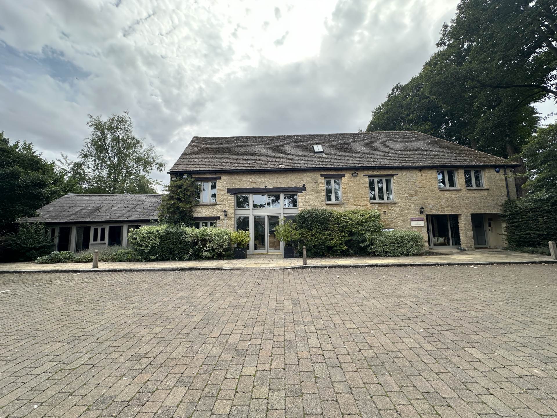 Chalford Barns, Chipping Norton, Image 7