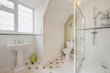 Sweetmore Close, Oddington, Image 9