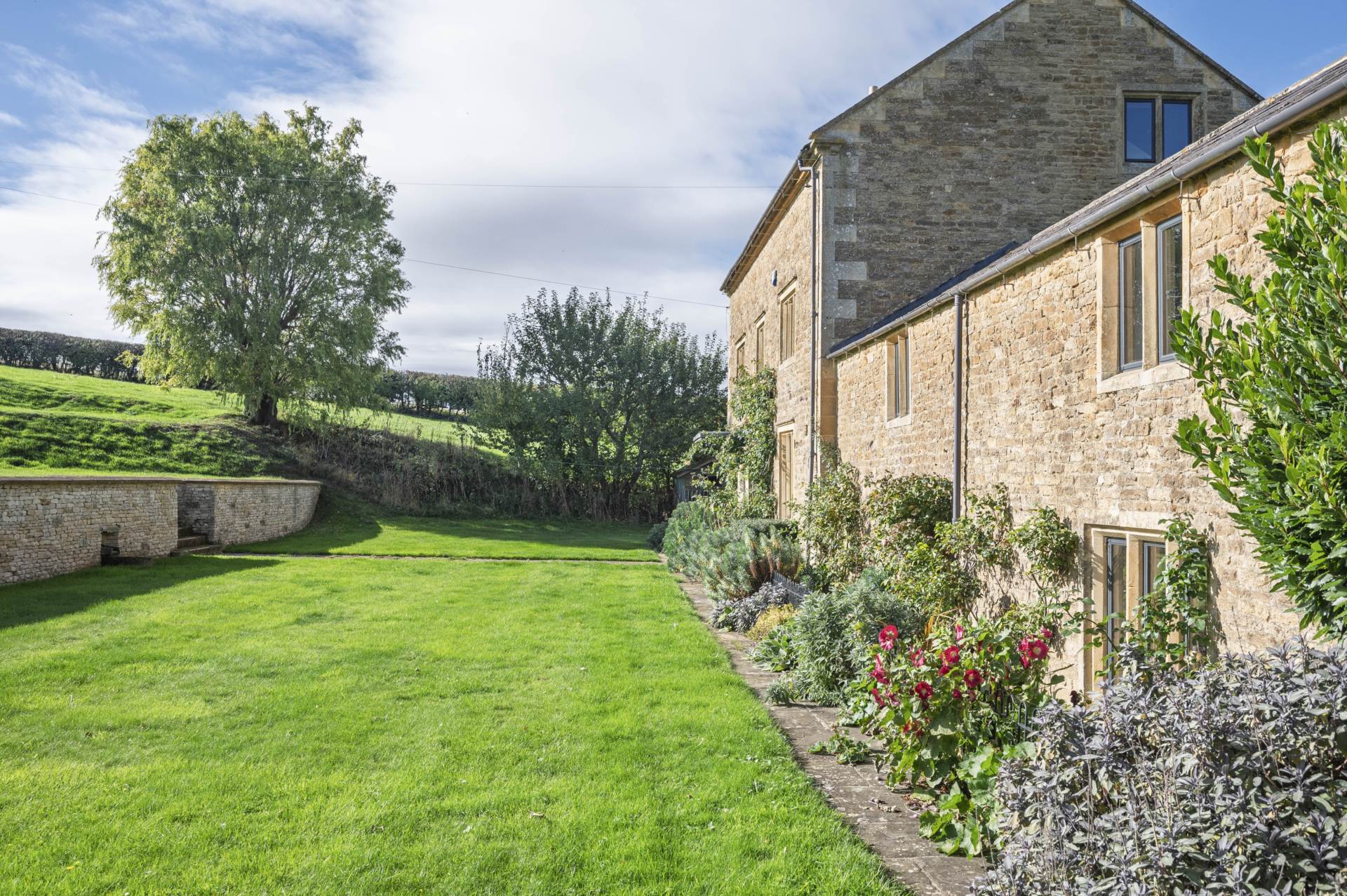 Farnicombe Farm, Ascott, Image 19