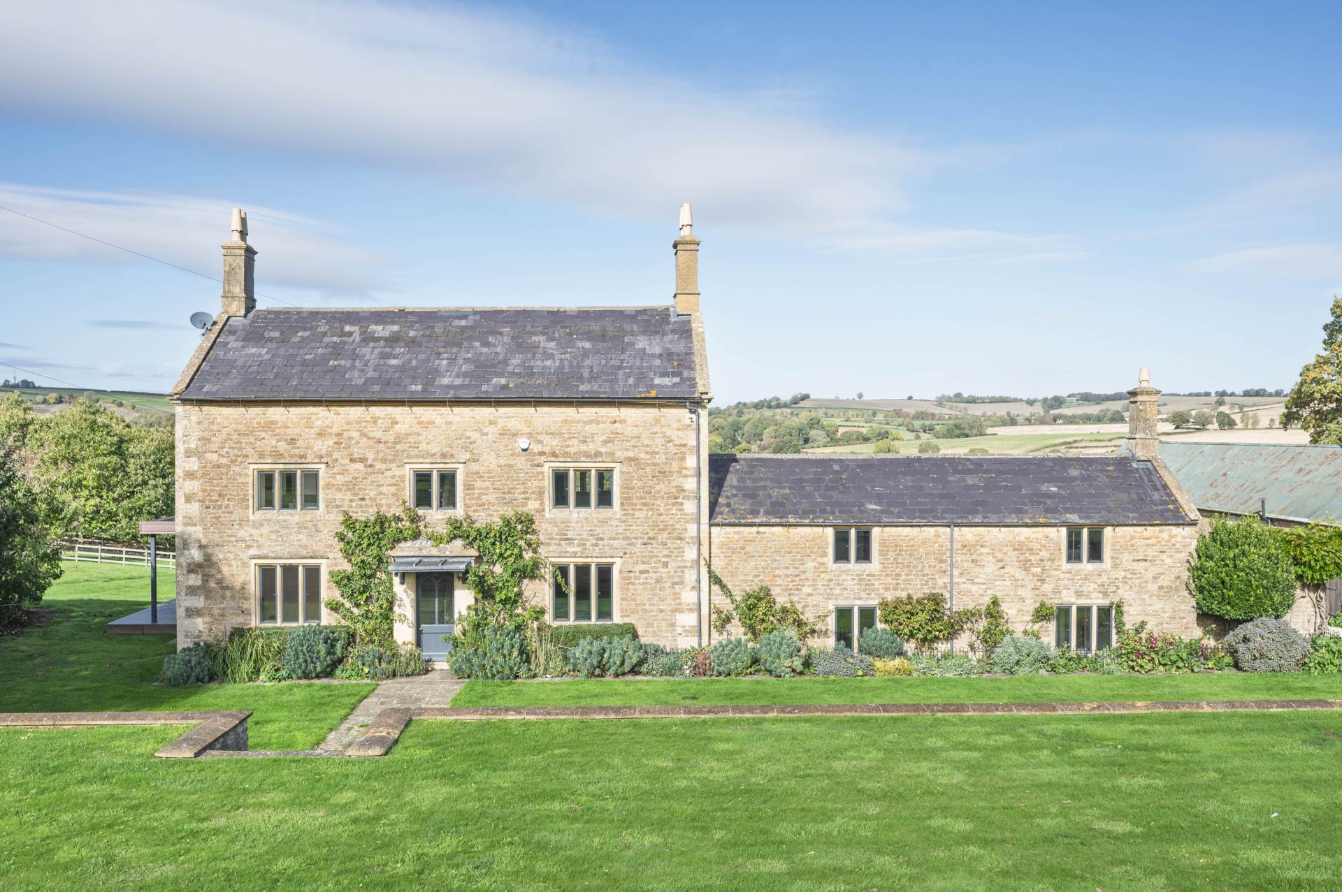 Farnicombe Farm, Ascott, Image 2