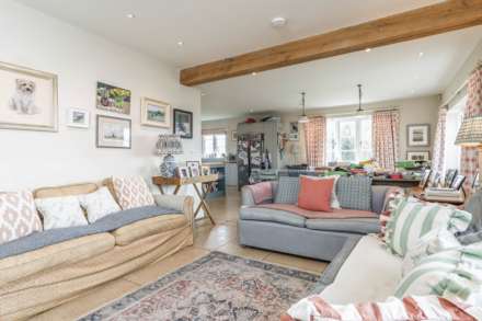 Bradborough Farmhouse, Southrop, Image 7