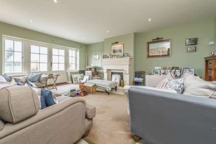 Bradborough Farmhouse, Southrop, Image 8