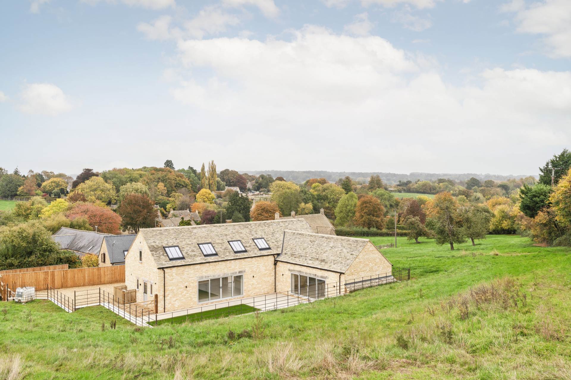 Upper Oddington, Image 1