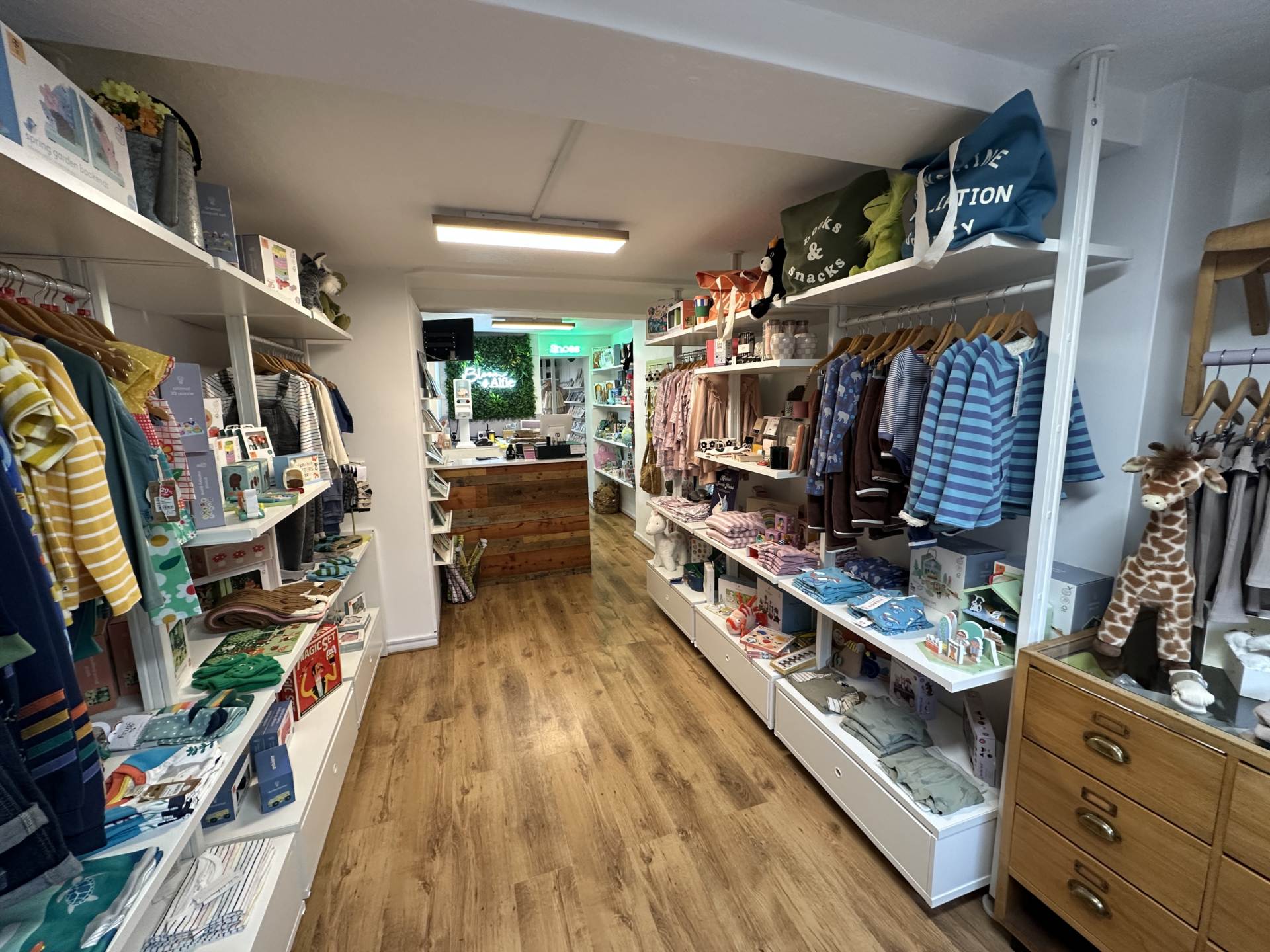 8 Middle Row, Chipping Norton, Image 2