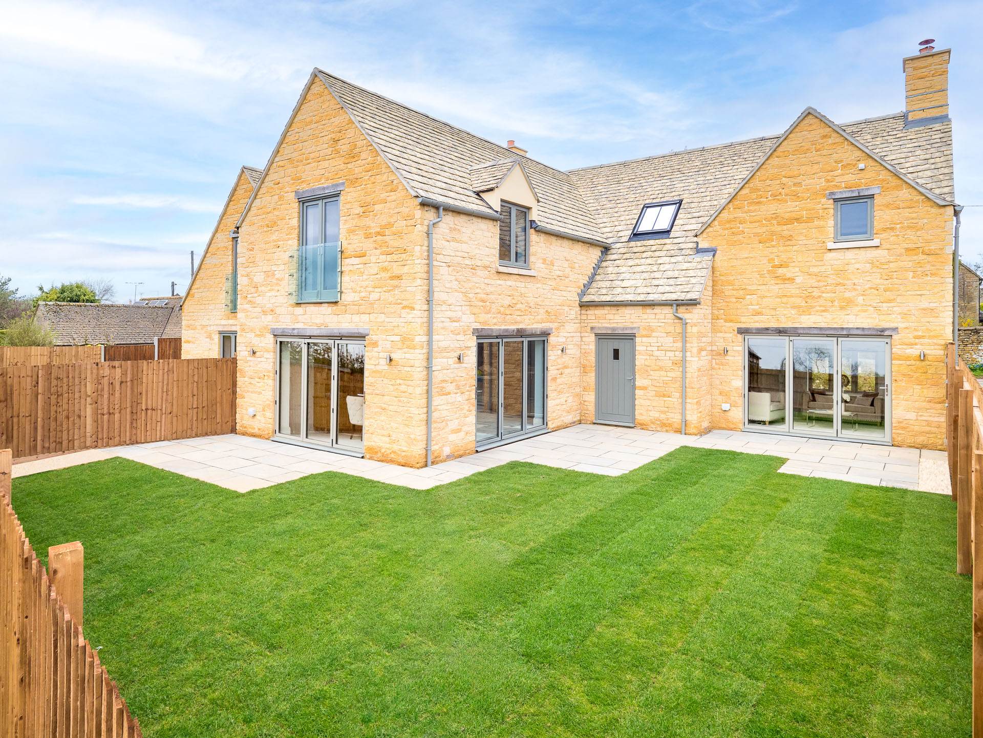 Tulip House, Little Rissington, Image 2