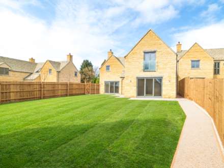 Lily House, Little Rissington, Image 11