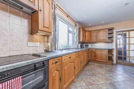 New Road, Kingham, Image 5