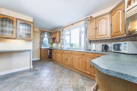 New Road, Kingham, Image 6