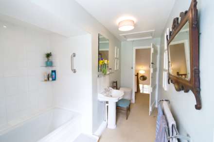 Church Street, Bledington, Image 25