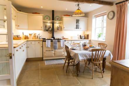 Church Street, Bledington, Image 9