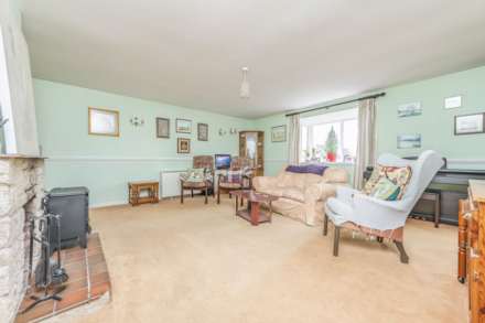 Rawlinson Close, Chadlington, Image 5