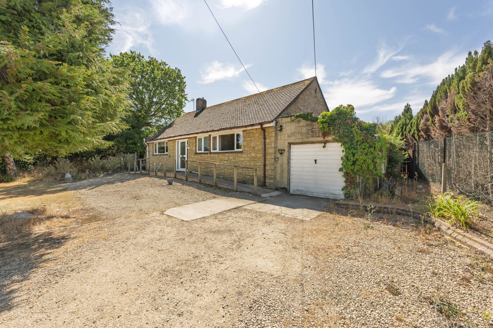 High Street, Finstock, Image 1