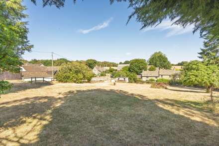 High Street, Finstock, Image 17
