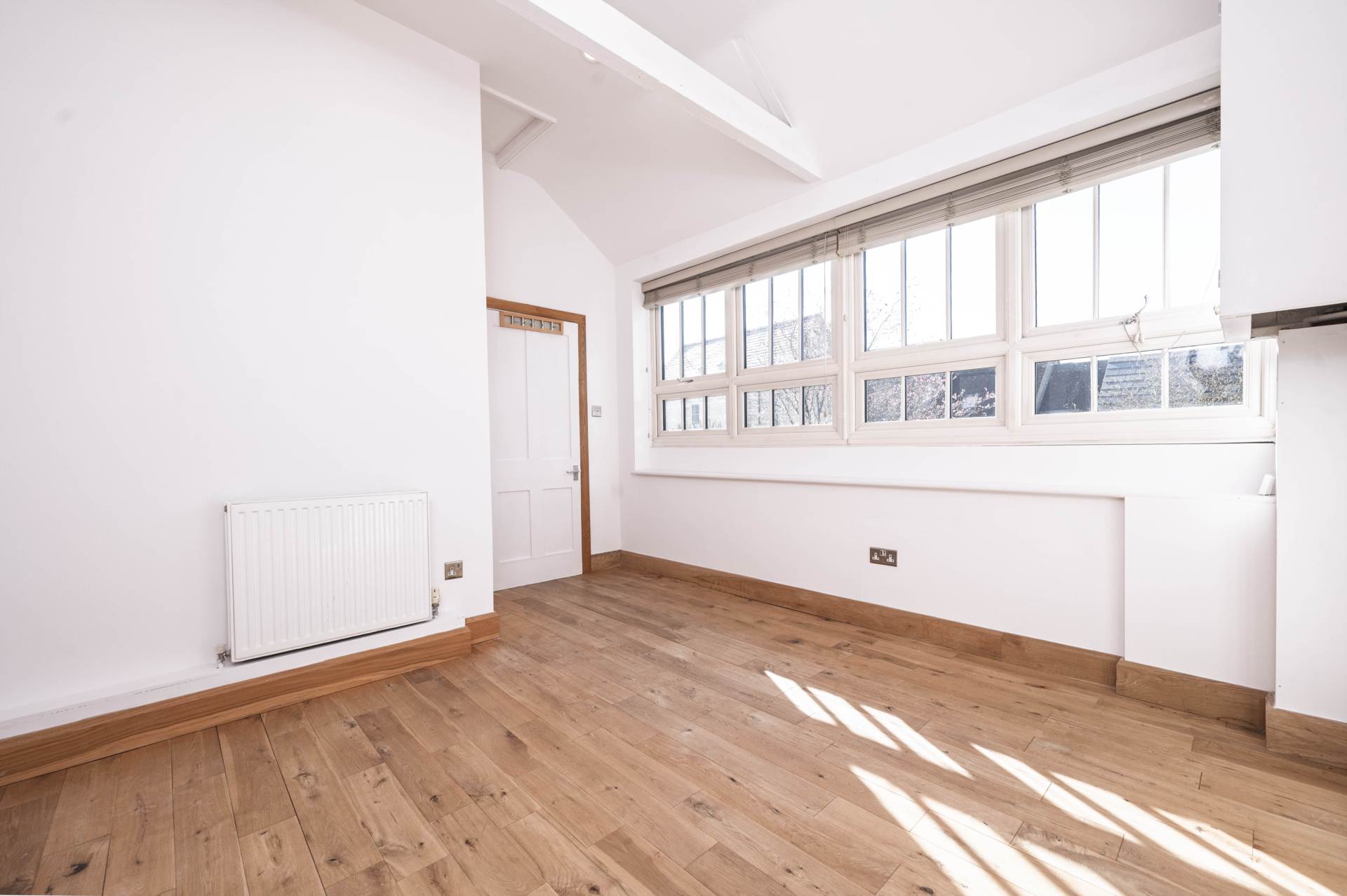 High Street, Chipping Norton, Image 8