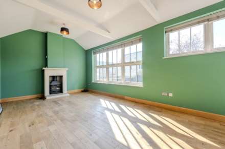 High Street, Chipping Norton, Image 3