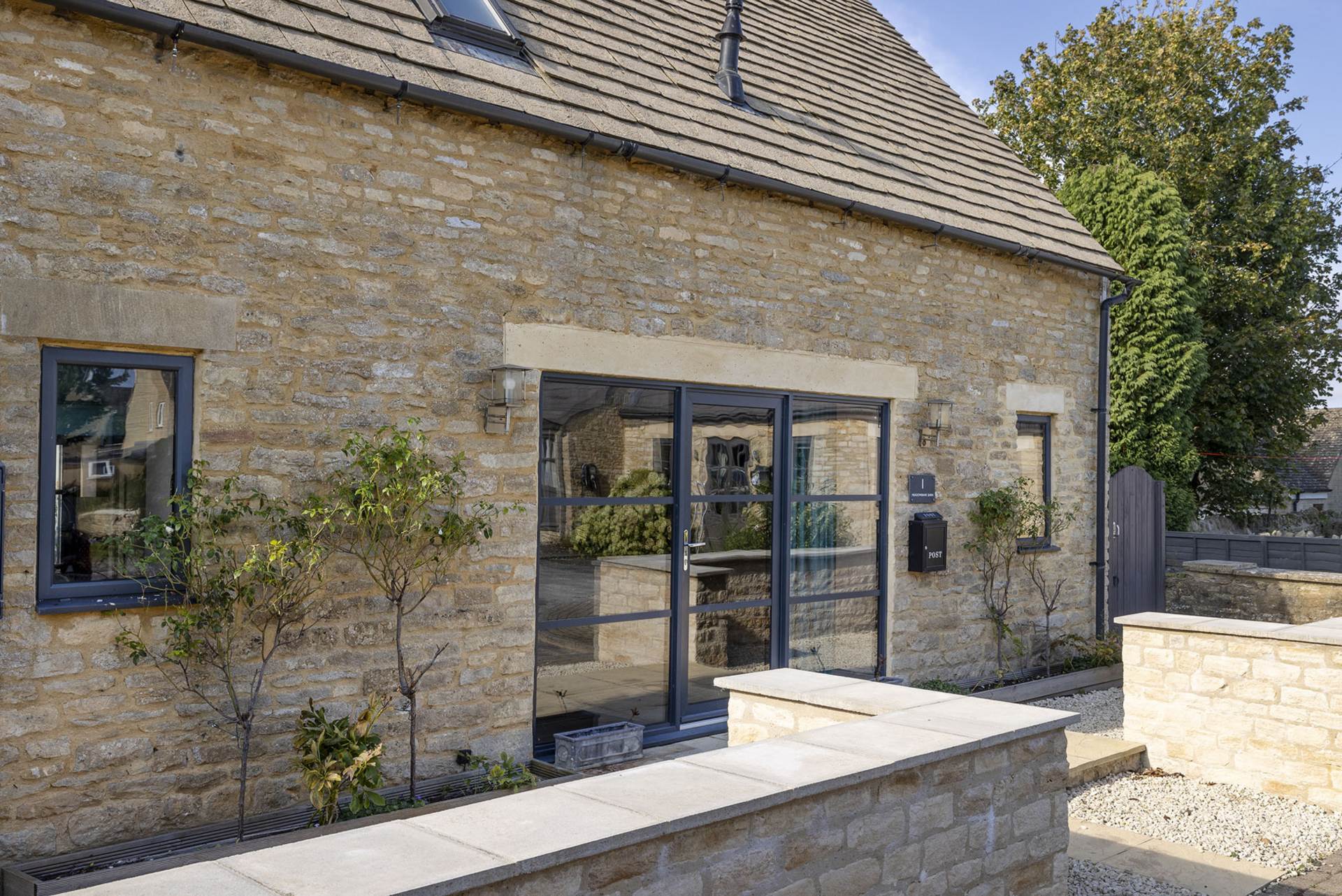 Meadow Bank Barn, Ascott Under Wychwood, Image 3