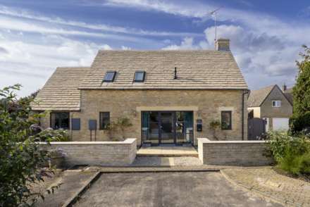 Meadow Bank Barn, Ascott Under Wychwood, Image 1