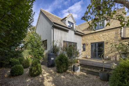 Meadow Bank Barn, Ascott Under Wychwood, Image 13