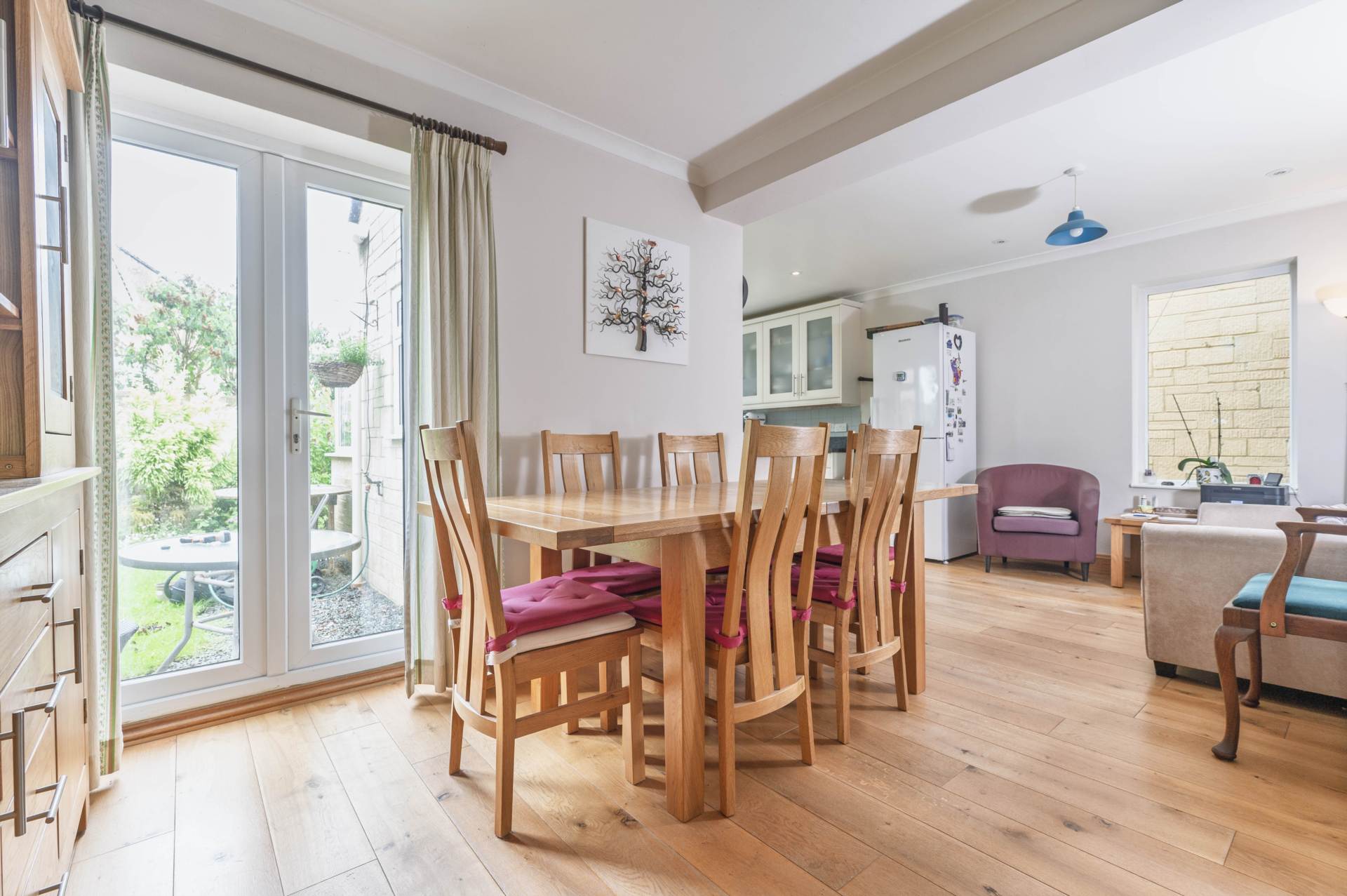 Woodlands Close, Milton Under Wychwood, Image 7
