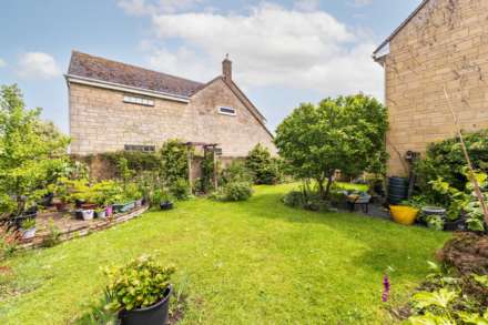 Woodlands Close, Milton Under Wychwood, Image 19