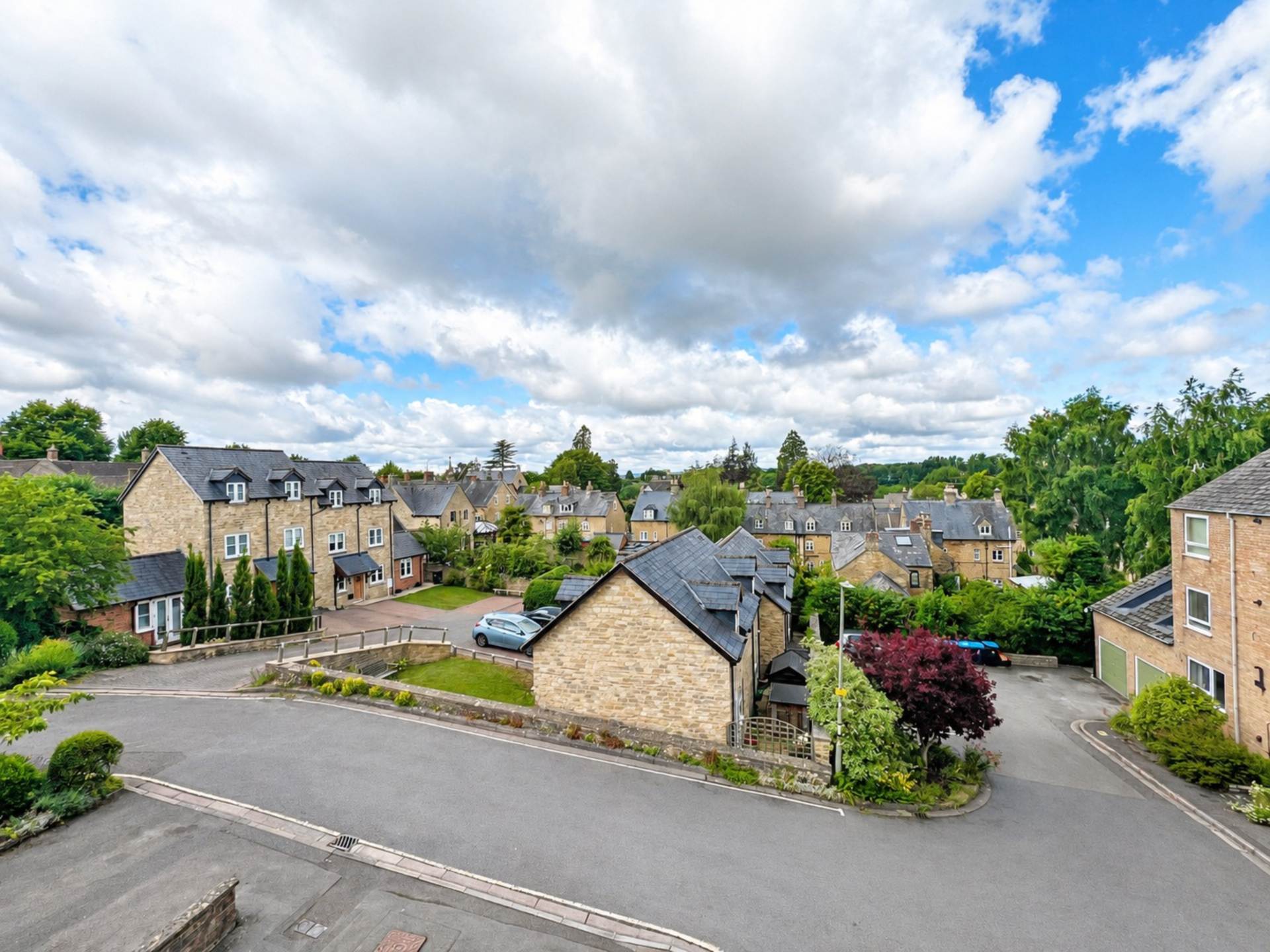 Finsbury Place, Chipping Norton, Image 2