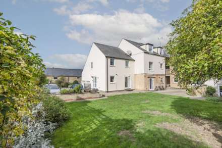 Finsbury Place, Chipping Norton, Image 2