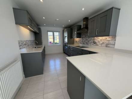 Walter Craft Court, Chipping Norton, Image 2